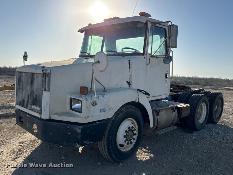 image for item EV7612 1991 White GMC semi truck