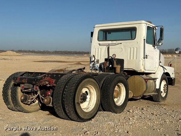 image for item EV7612 1991 White GMC semi truck