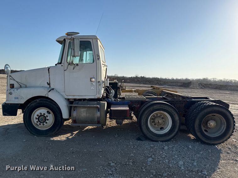 image for item EV7612 1991 White GMC semi truck