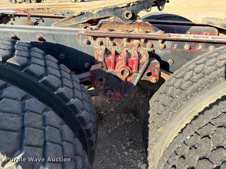 image for item EV7612 1991 White GMC semi truck