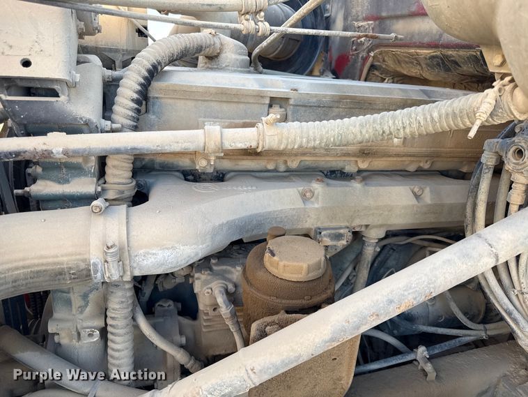 image for item EV7612 1991 White GMC semi truck