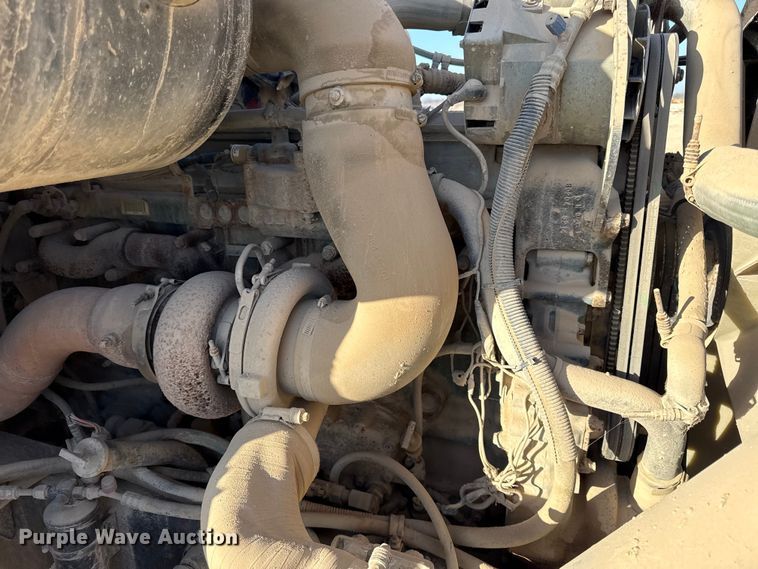 image for item EV7612 1991 White GMC semi truck