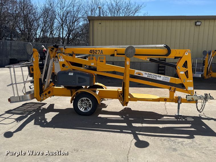 image for item EV7615 2022 Haulette 4527A boom lift