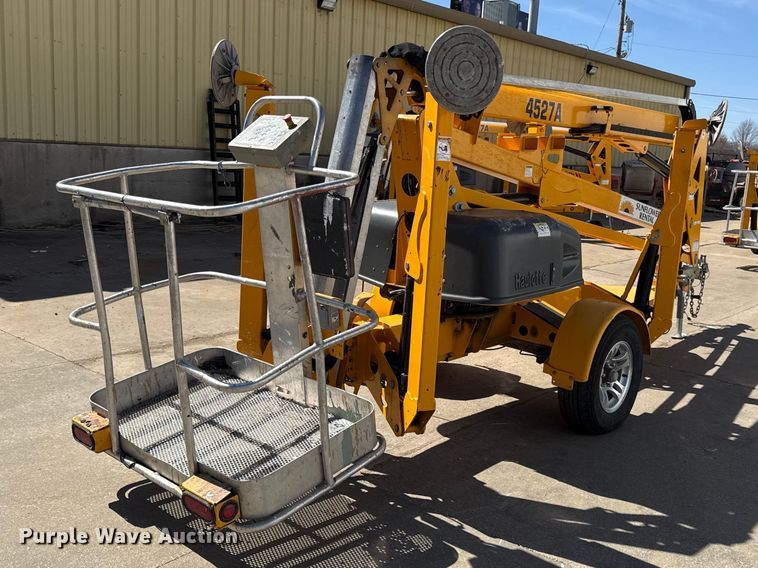 image for item EV7615 2022 Haulette 4527A boom lift