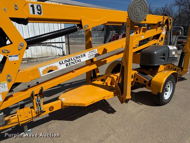 image for item EV7615 2022 Haulette 4527A boom lift