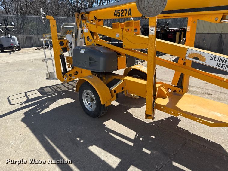 image for item EV7615 2022 Haulette 4527A boom lift