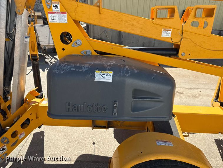 image for item EV7615 2022 Haulette 4527A boom lift