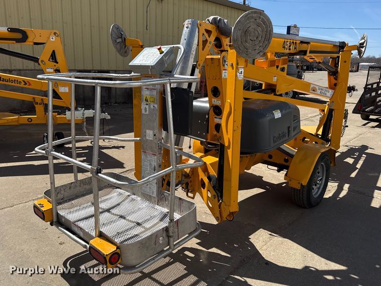 image for item EV7616 2022 Haulette 4527A boom lift