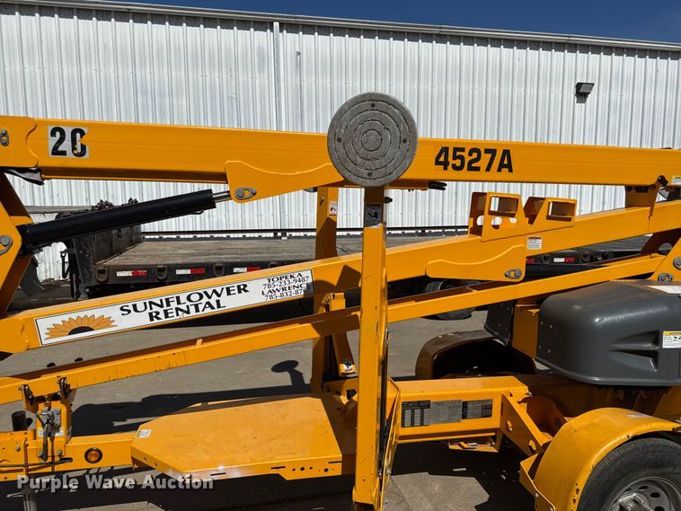 image for item EV7616 2022 Haulette 4527A boom lift