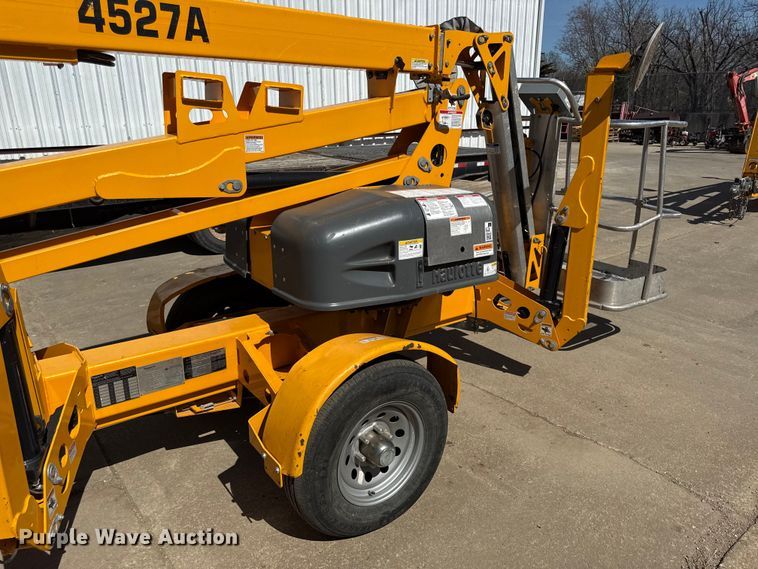 image for item EV7616 2022 Haulette 4527A boom lift