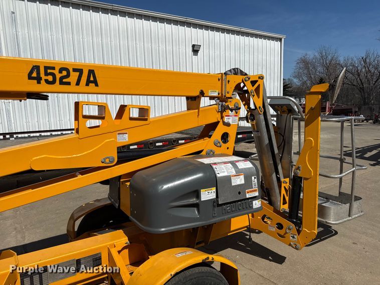 image for item EV7616 2022 Haulette 4527A boom lift