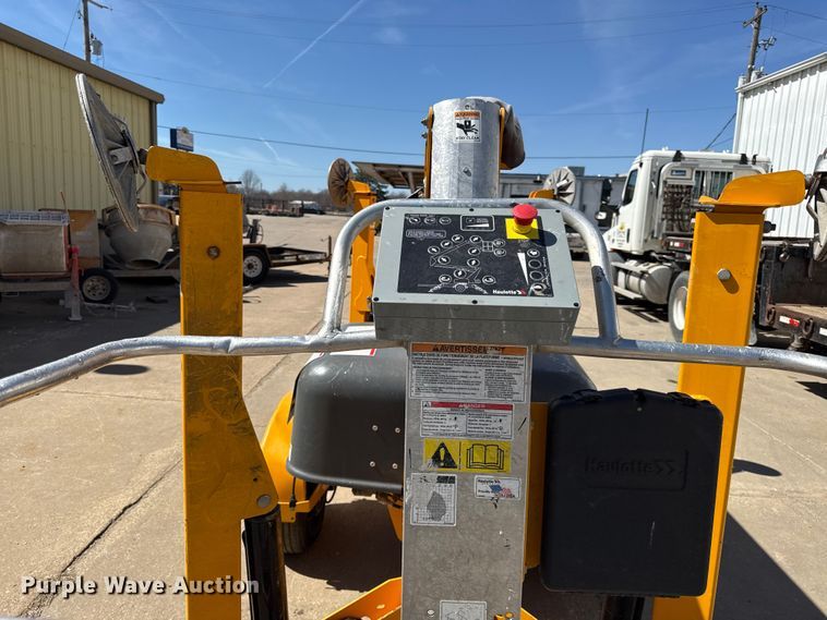 image for item EV7616 2022 Haulette 4527A boom lift