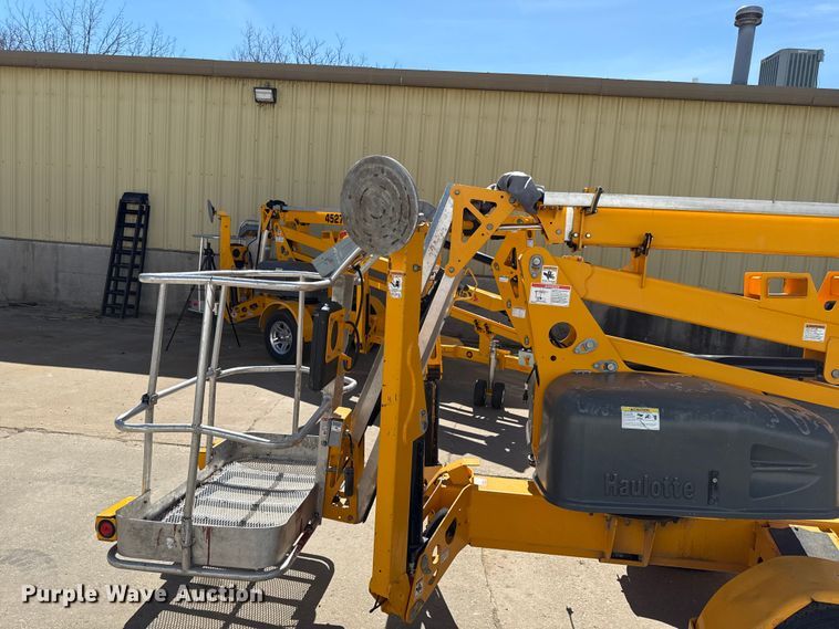 image for item EV7616 2022 Haulette 4527A boom lift