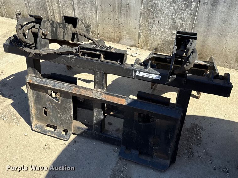 image for item EV7619 Star skid steer grapple