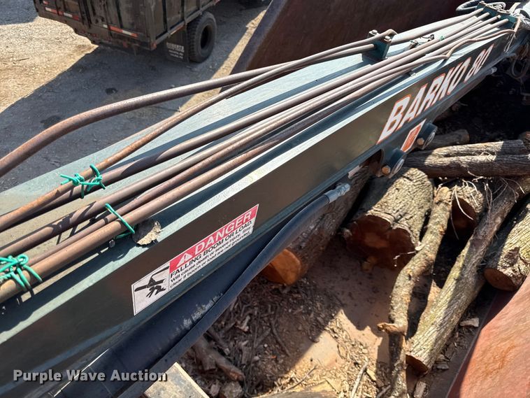 image for item EV7644 2005 International 7400 grapple crane truck