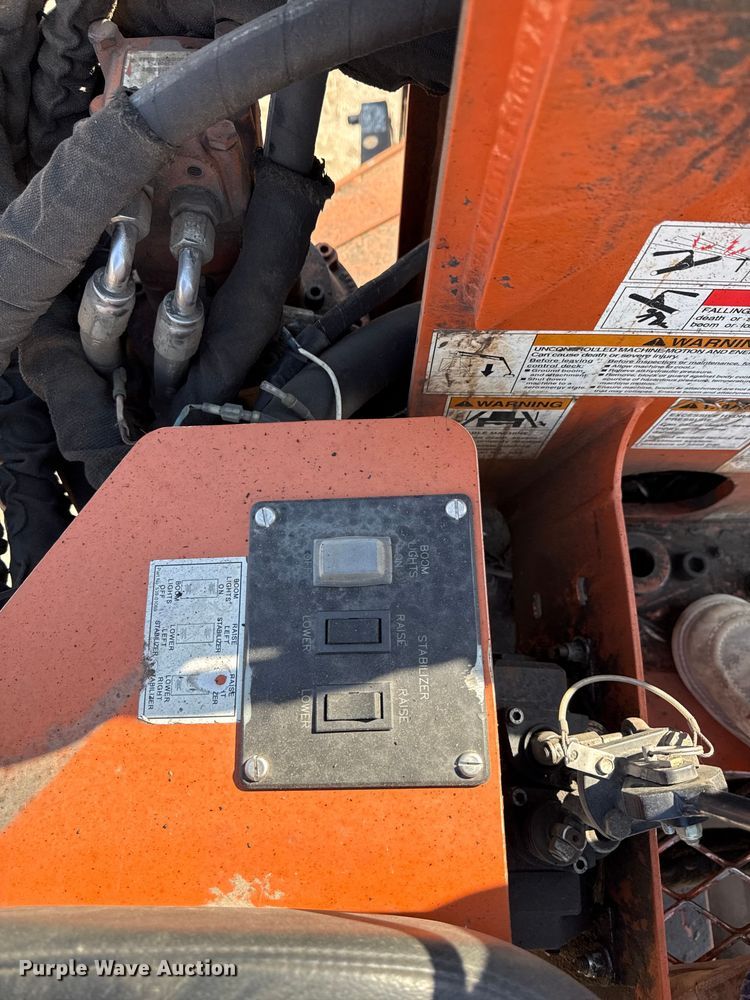 image for item EV7644 2005 International 7400 grapple crane truck