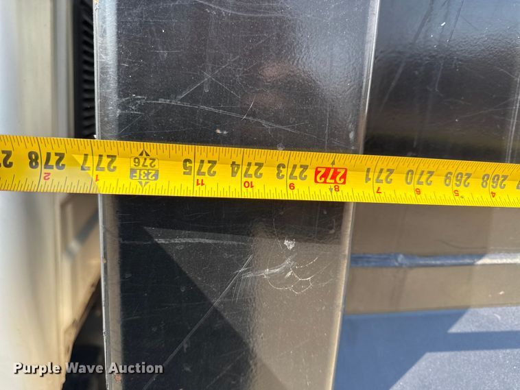 image for item EV7644 2005 International 7400 grapple crane truck