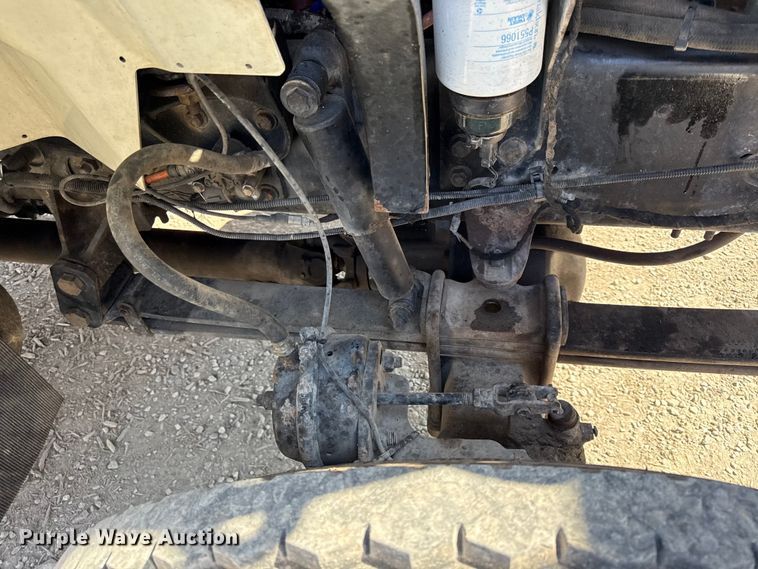 image for item EV7644 2005 International 7400 grapple crane truck