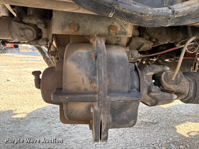 image for item EV7644 2005 International 7400 grapple crane truck