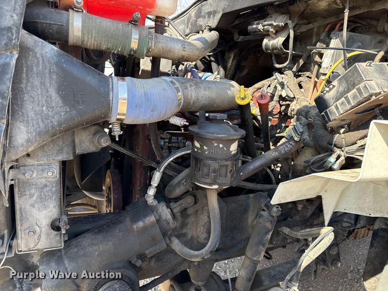 image for item EV7644 2005 International 7400 grapple crane truck