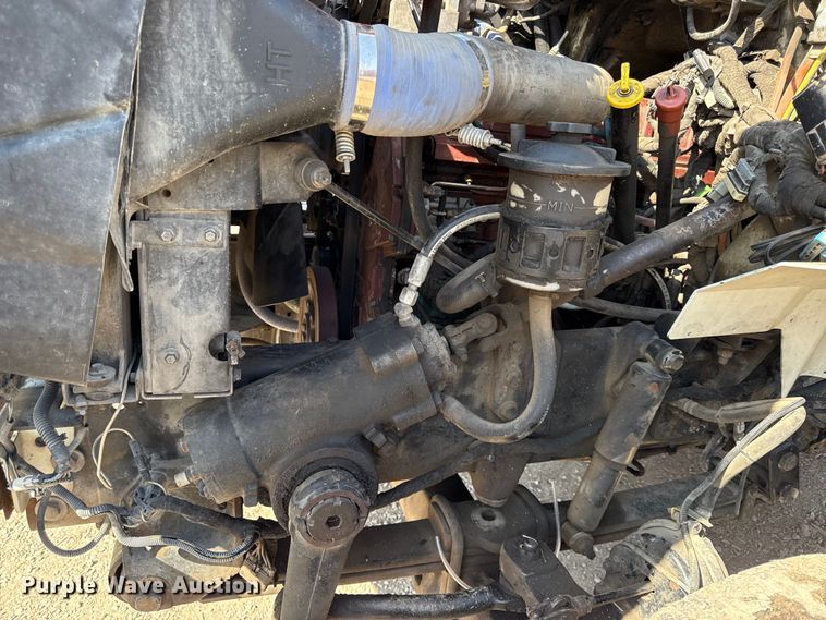 image for item EV7644 2005 International 7400 grapple crane truck