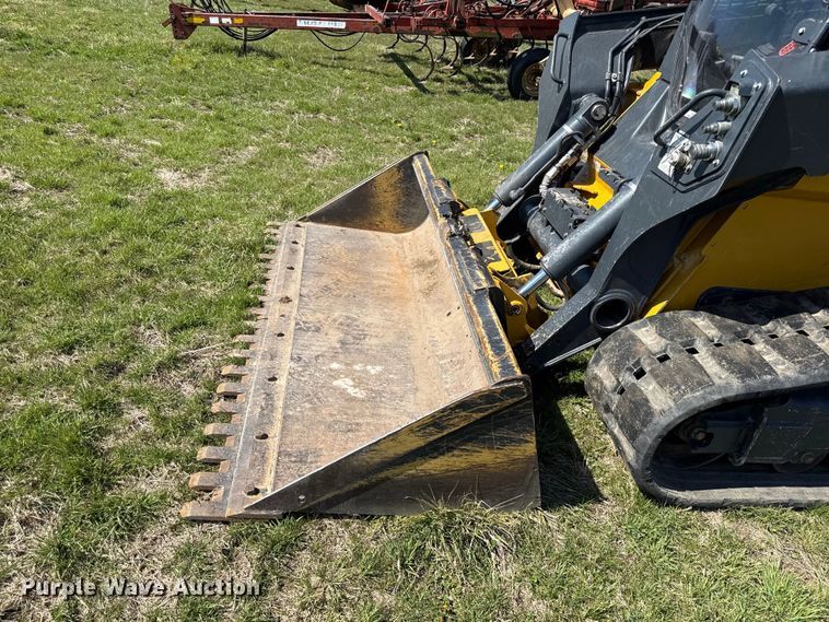 image for item EV7645 2021 John Deere 333G tracked skid steer loader