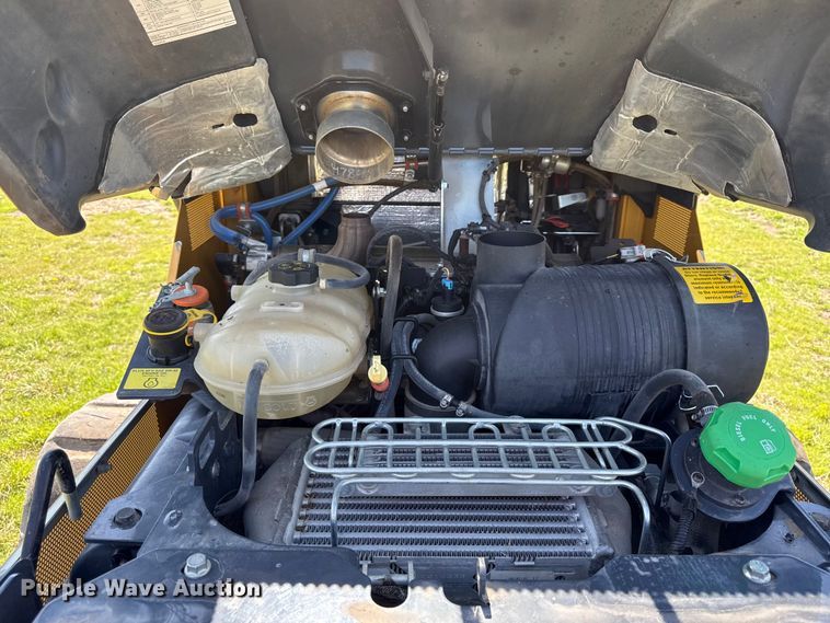 image for item EV7645 2021 John Deere 333G tracked skid steer loader