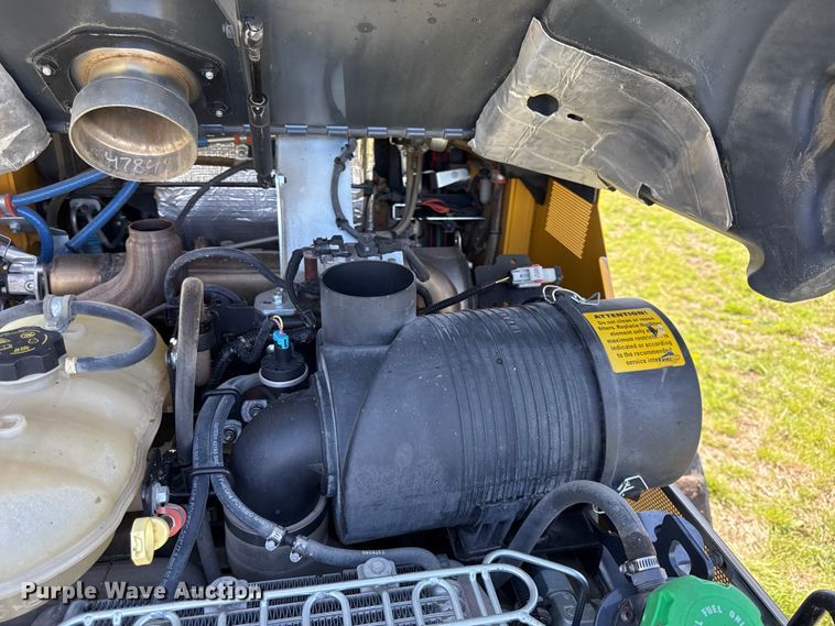 image for item EV7645 2021 John Deere 333G tracked skid steer loader