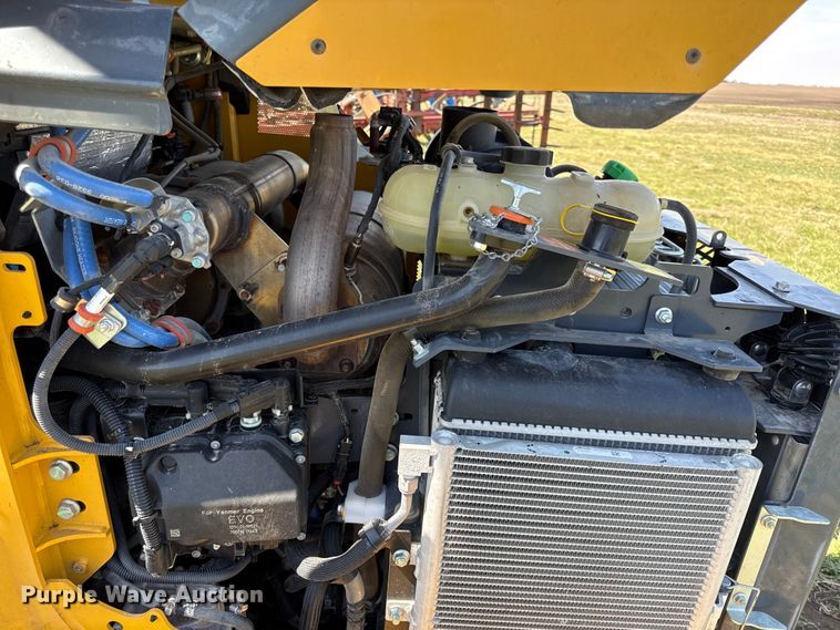 image for item EV7645 2021 John Deere 333G tracked skid steer loader