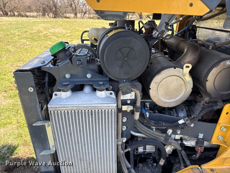 image for item EV7645 2021 John Deere 333G tracked skid steer loader