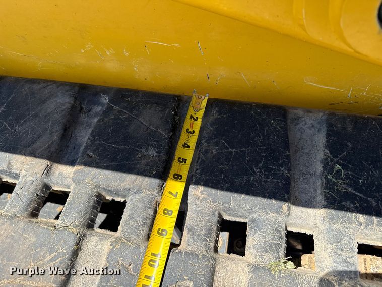 image for item EV7645 2021 John Deere 333G tracked skid steer loader