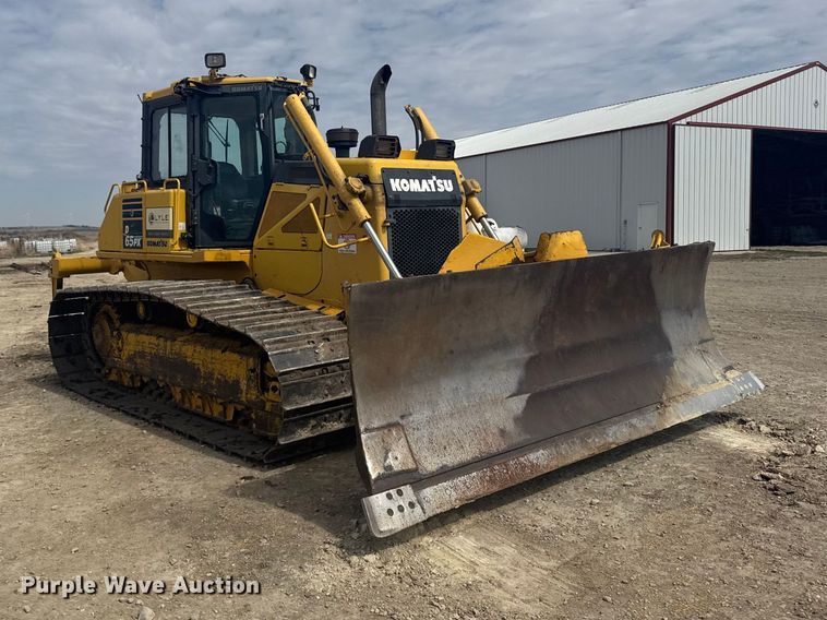image for item FB0958 2011 Komatsu D65PX-17 dozer