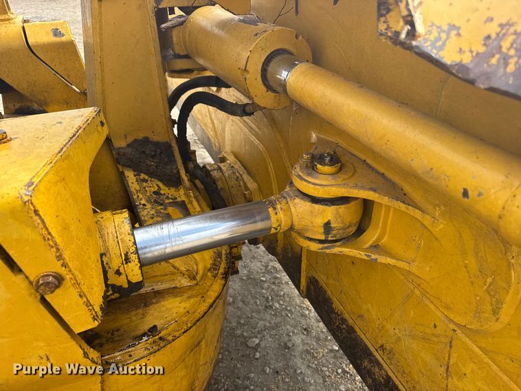 image for item FB0958 2011 Komatsu D65PX-17 dozer