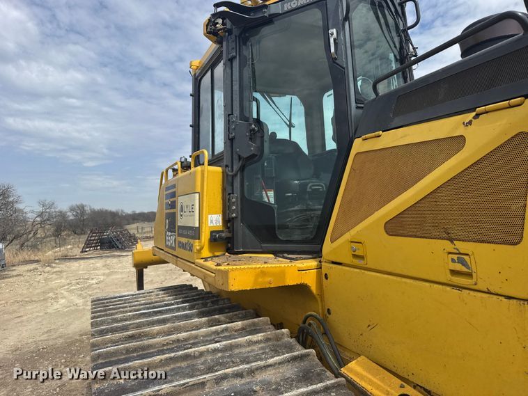 image for item FB0958 2011 Komatsu D65PX-17 dozer