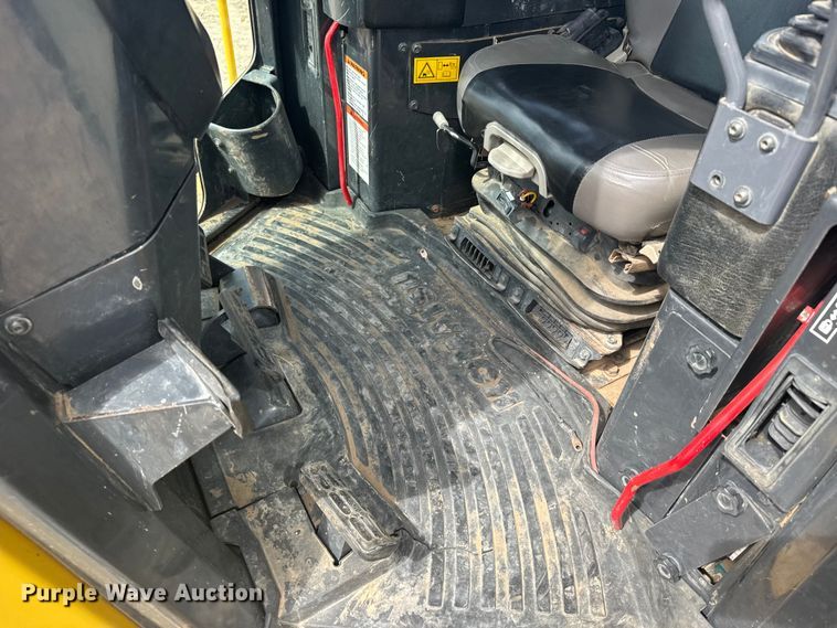 image for item FB0958 2011 Komatsu D65PX-17 dozer