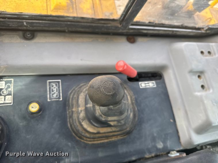 image for item FB0958 2011 Komatsu D65PX-17 dozer