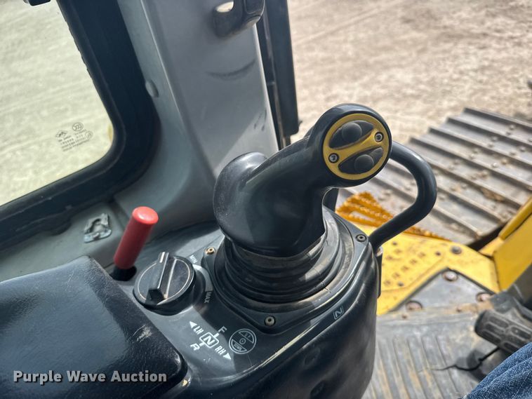 image for item FB0958 2011 Komatsu D65PX-17 dozer