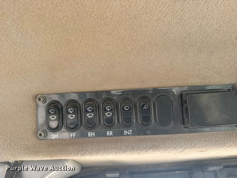 image for item FB0958 2011 Komatsu D65PX-17 dozer