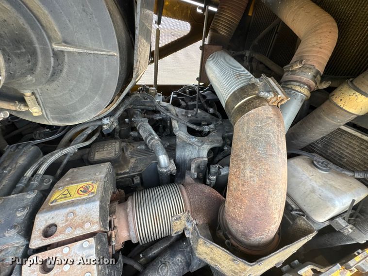 image for item FB0958 2011 Komatsu D65PX-17 dozer