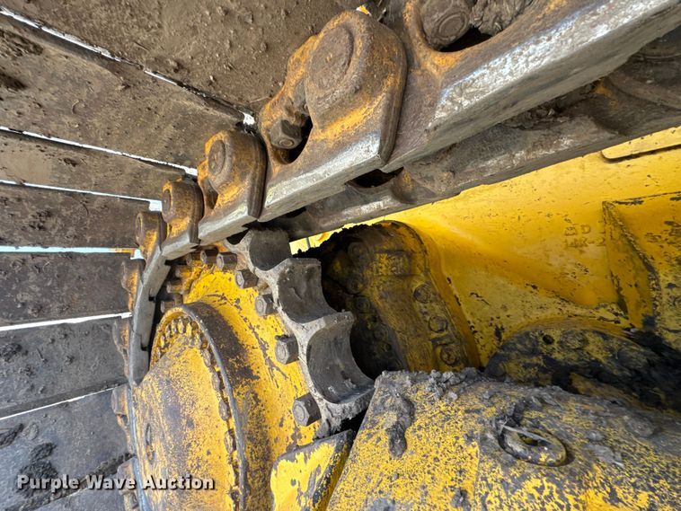 image for item FB0958 2011 Komatsu D65PX-17 dozer