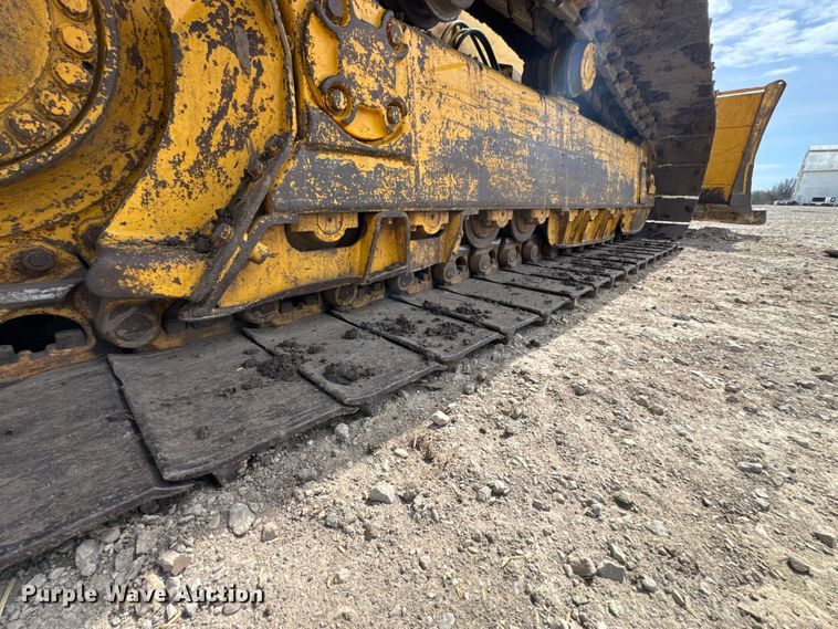 image for item FB0958 2011 Komatsu D65PX-17 dozer
