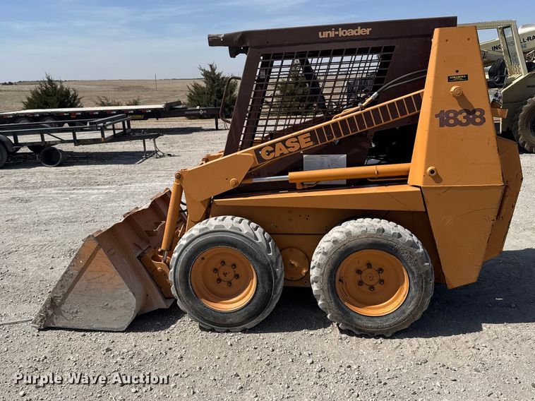 image for item FB0961 Case 1838 skid steer loader