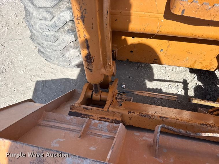 image for item FB0961 Case 1838 skid steer loader