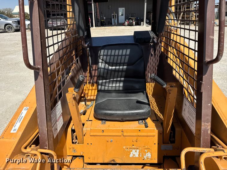 image for item FB0961 Case 1838 skid steer loader