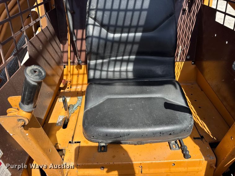 image for item FB0961 Case 1838 skid steer loader