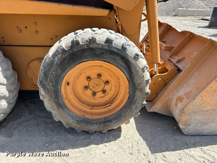 image for item FB0961 Case 1838 skid steer loader