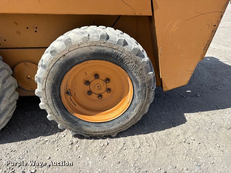 image for item FB0961 Case 1838 skid steer loader
