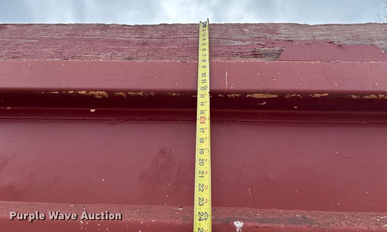 image for item FB3016 1986 Ford LT8000 dump truck