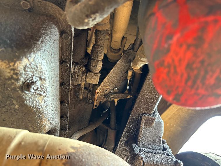 image for item FB3016 1986 Ford LT8000 dump truck