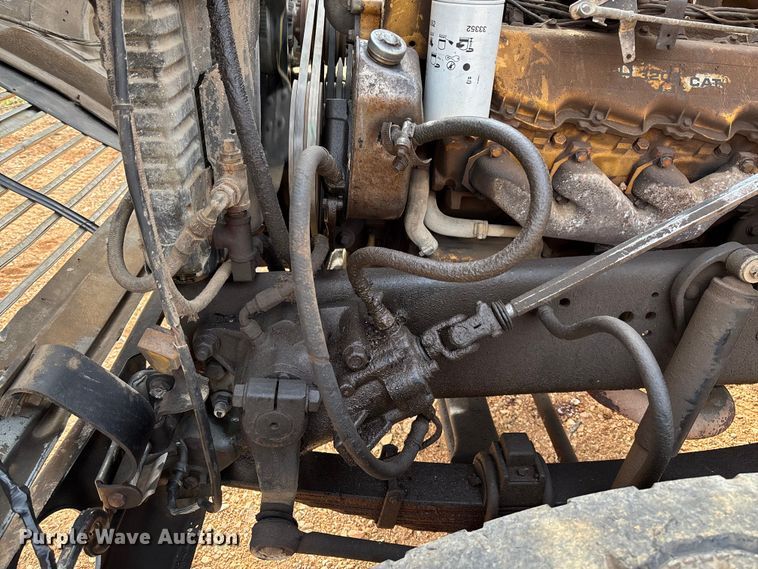 image for item FB3016 1986 Ford LT8000 dump truck